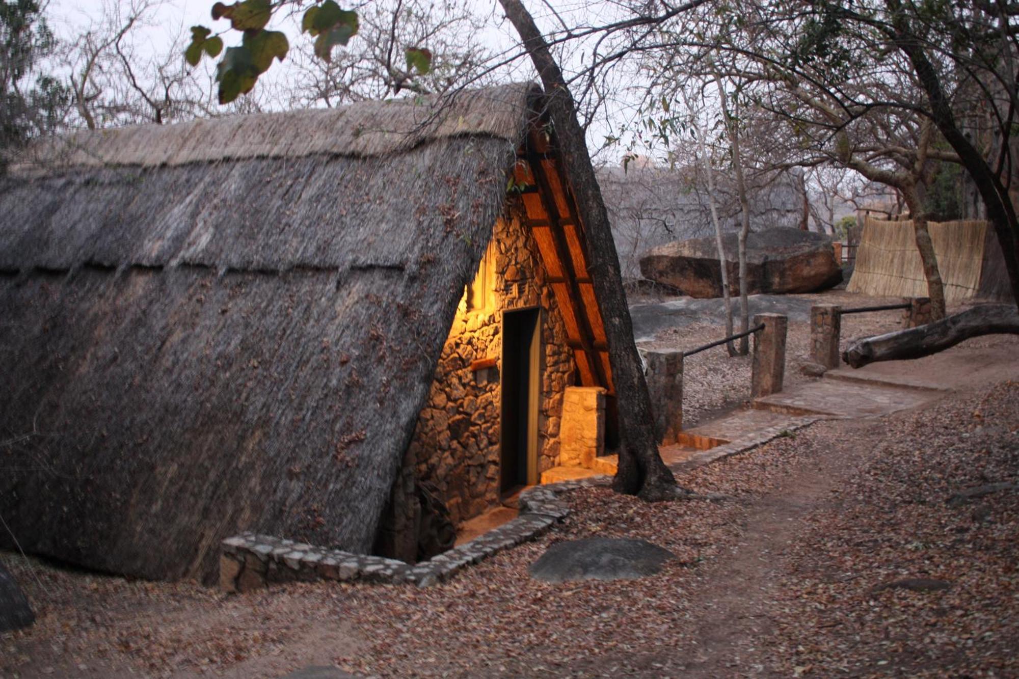 Big Cave Camp Villa Matopos Ngoại thất bức ảnh